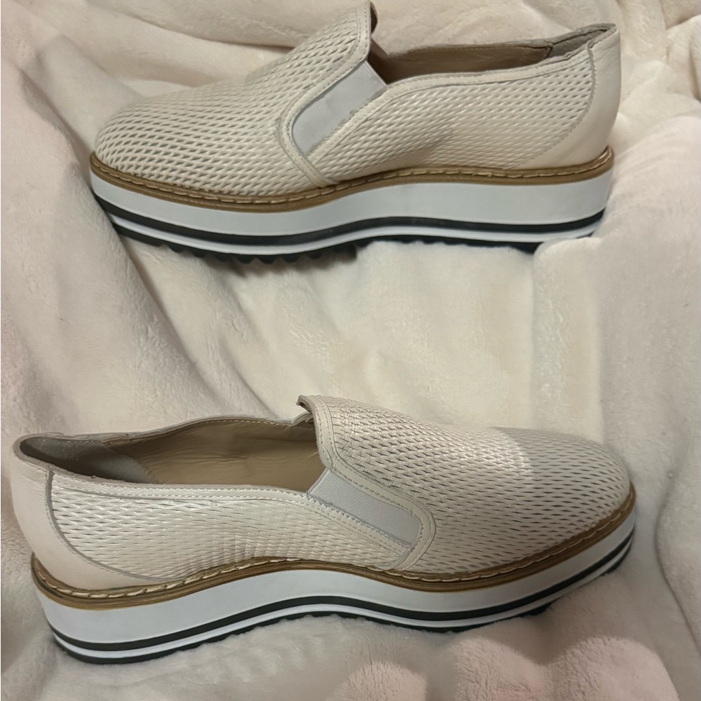 Summit White Mountain Braxton Platform Slip on Leather Lattice